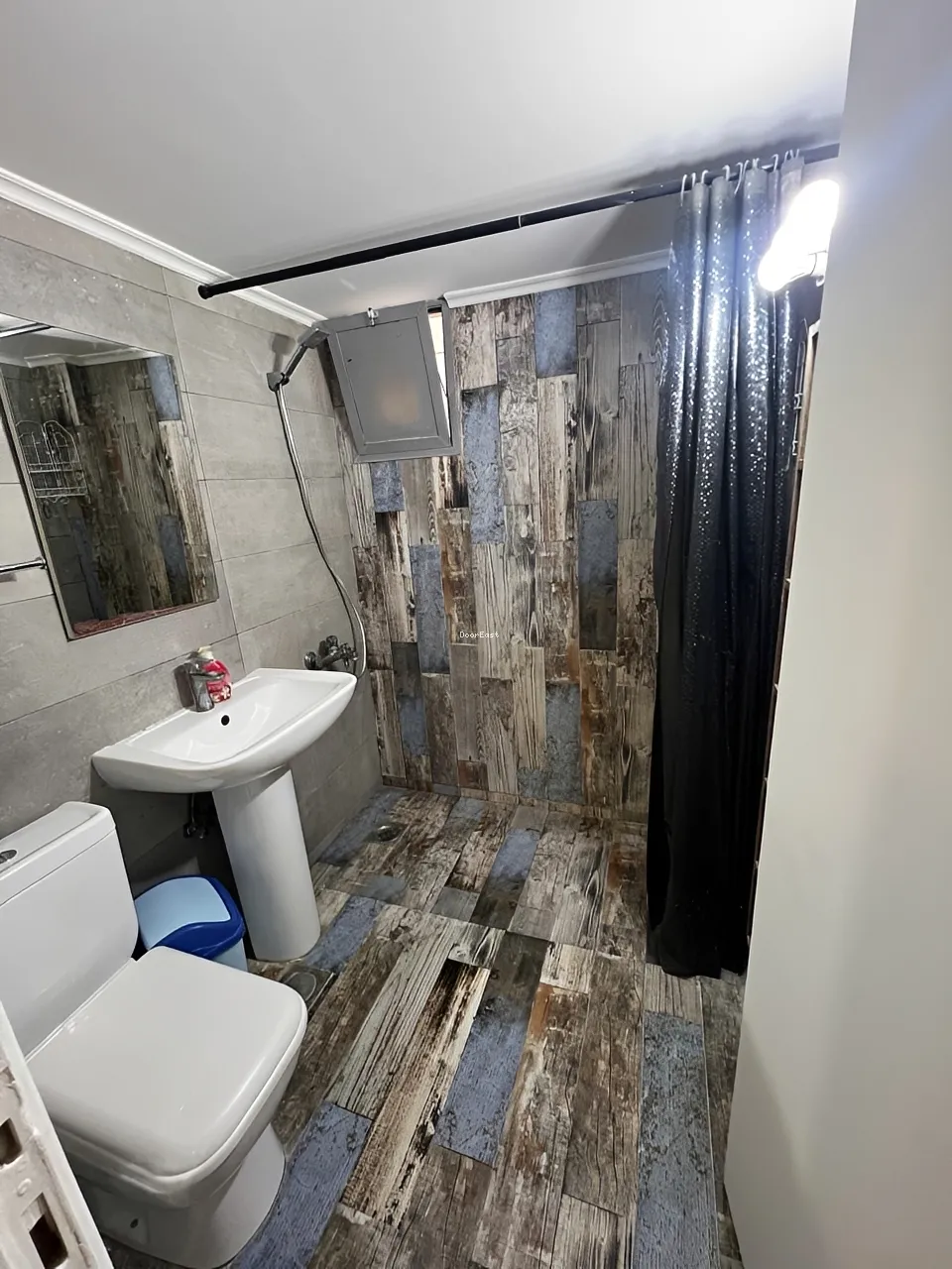 Commercial Building for rent in Biaqout