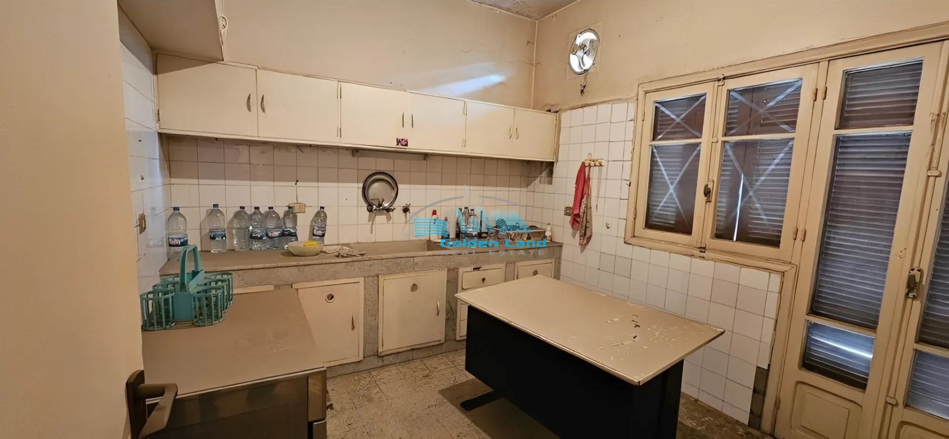 Office for Sale in Jdeideh