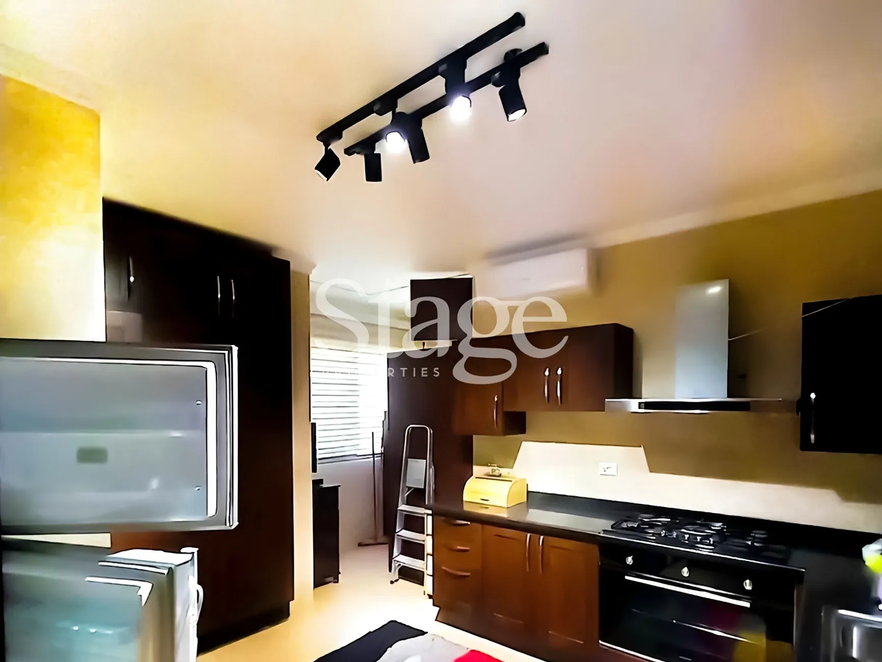 Apartment for rent in Ain Al Mraiseh, Beirut, Lebanon - 3 bed, 3 bath