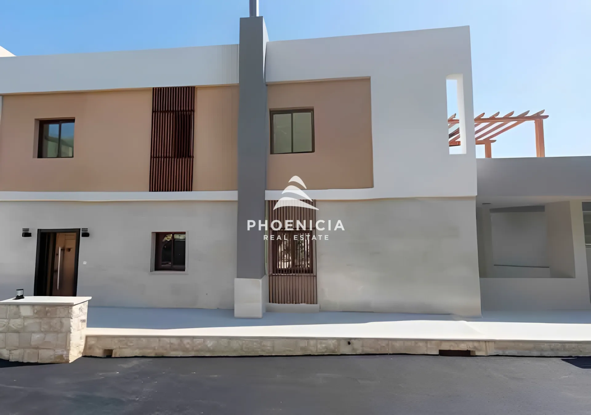 Villa for Sale in Aamchit