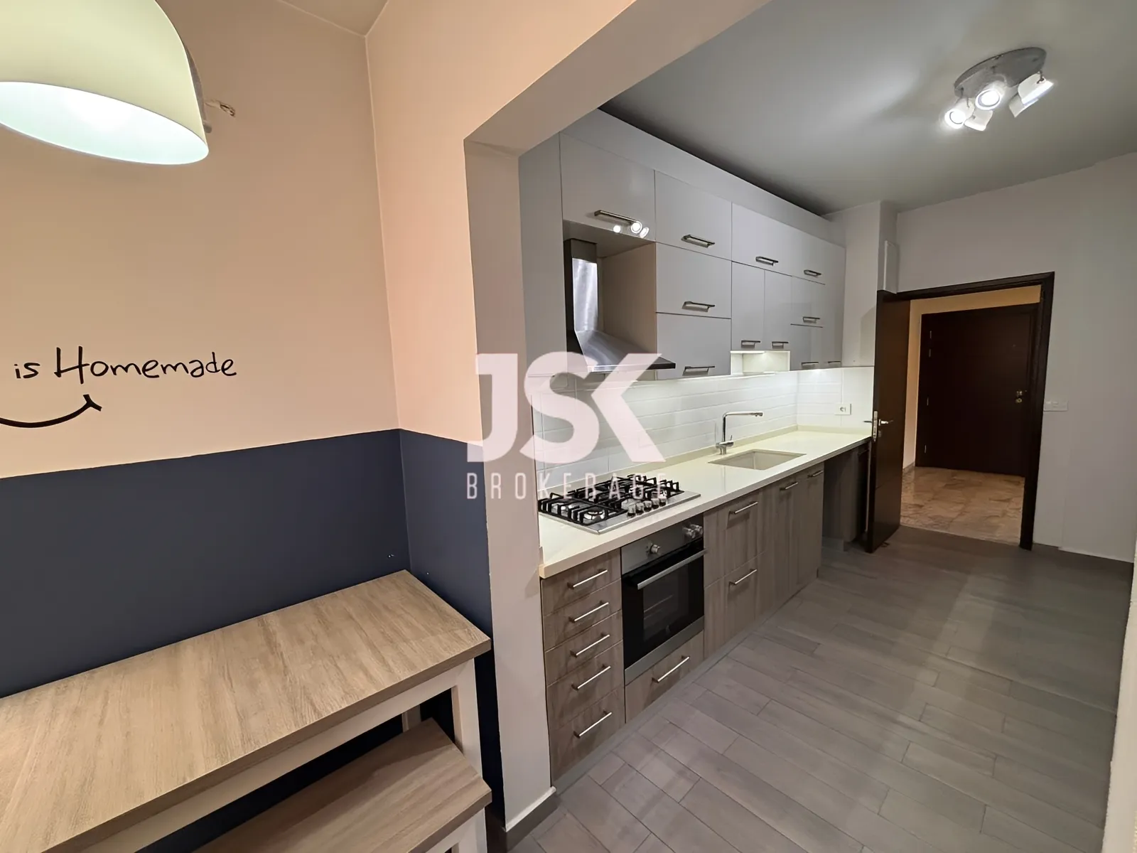 Apartment for Rent in Naqqache