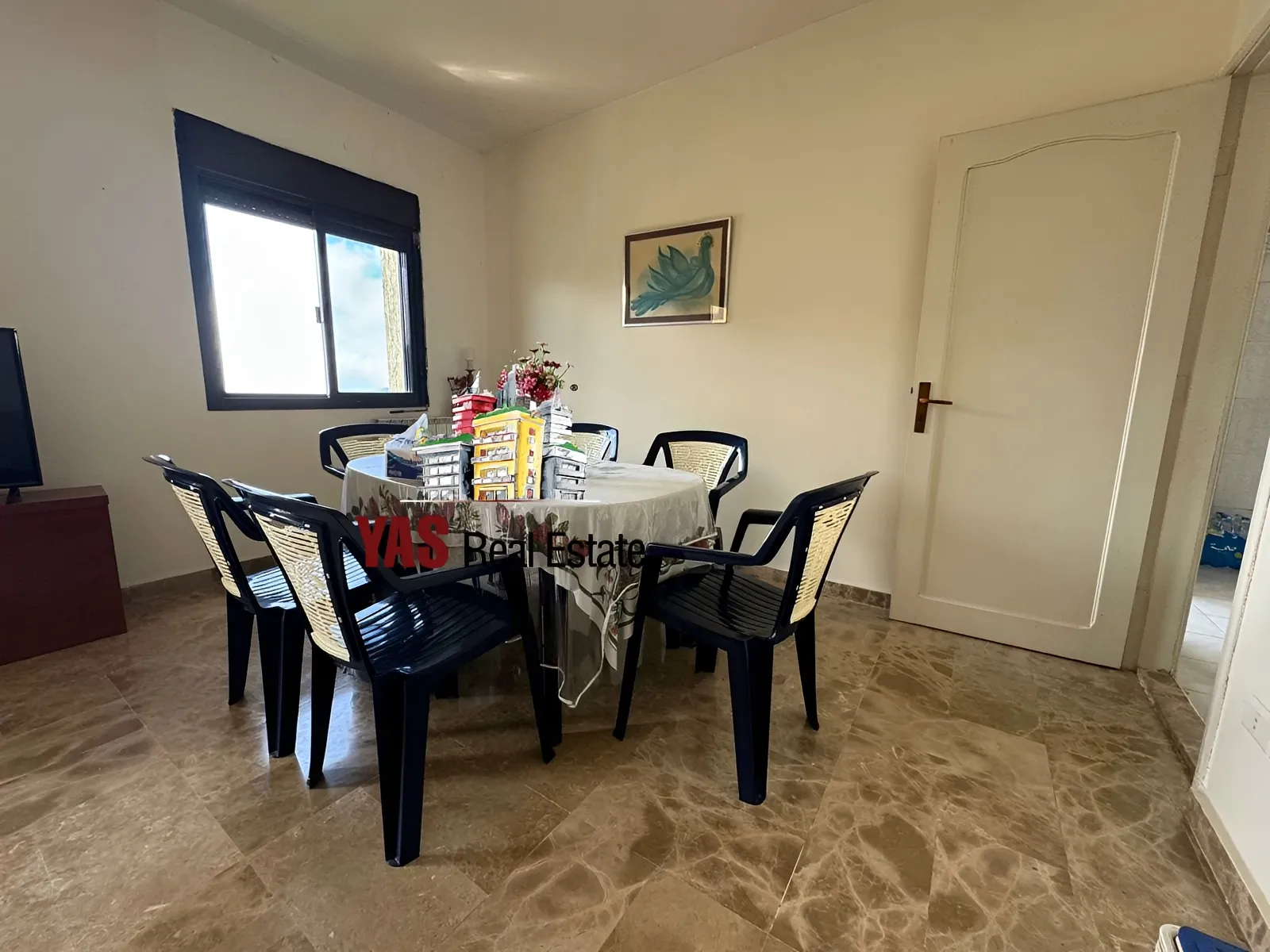 Apartment for Sale in Ballouneh