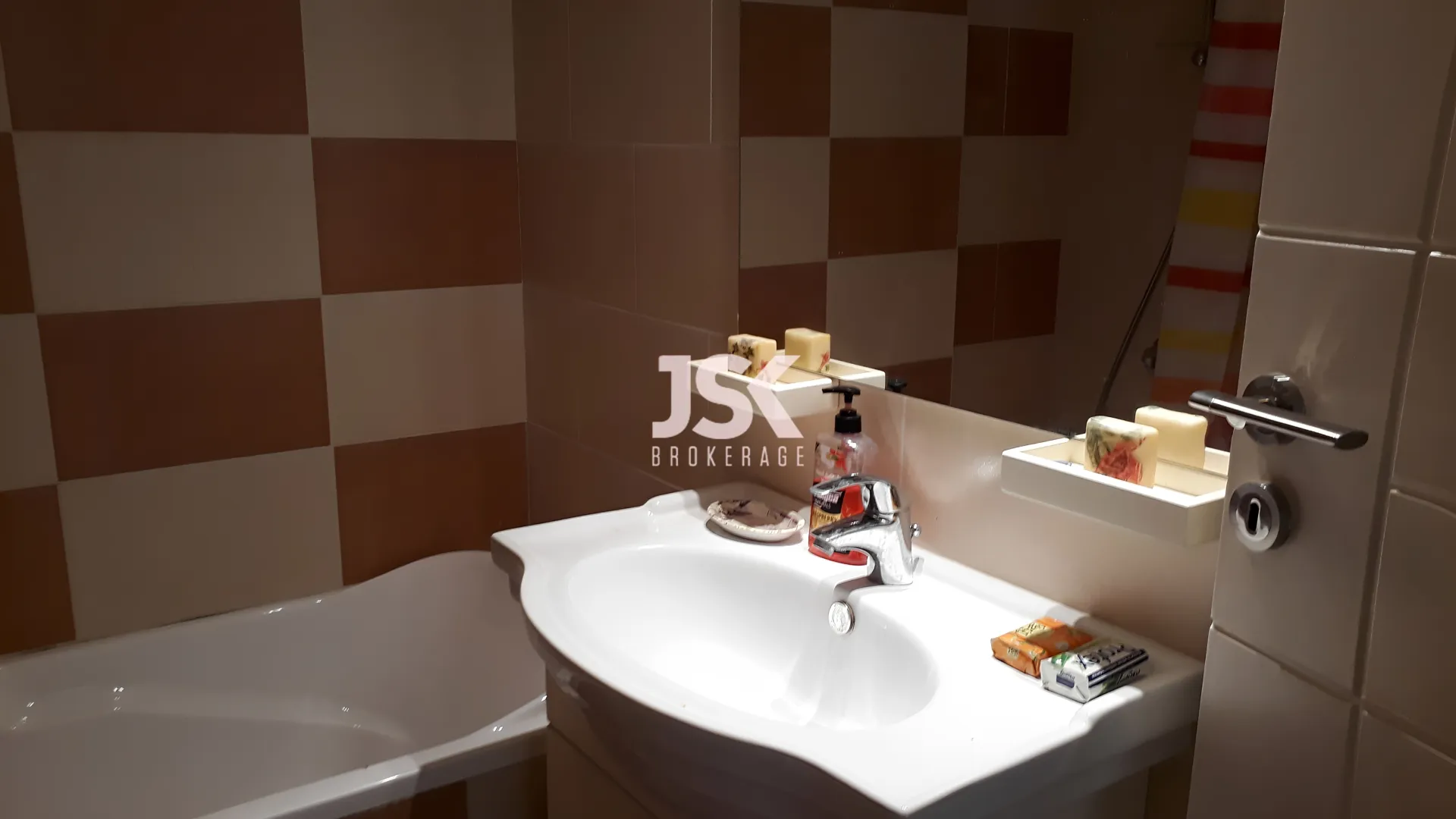 Apartment for Rent in Naqqache
