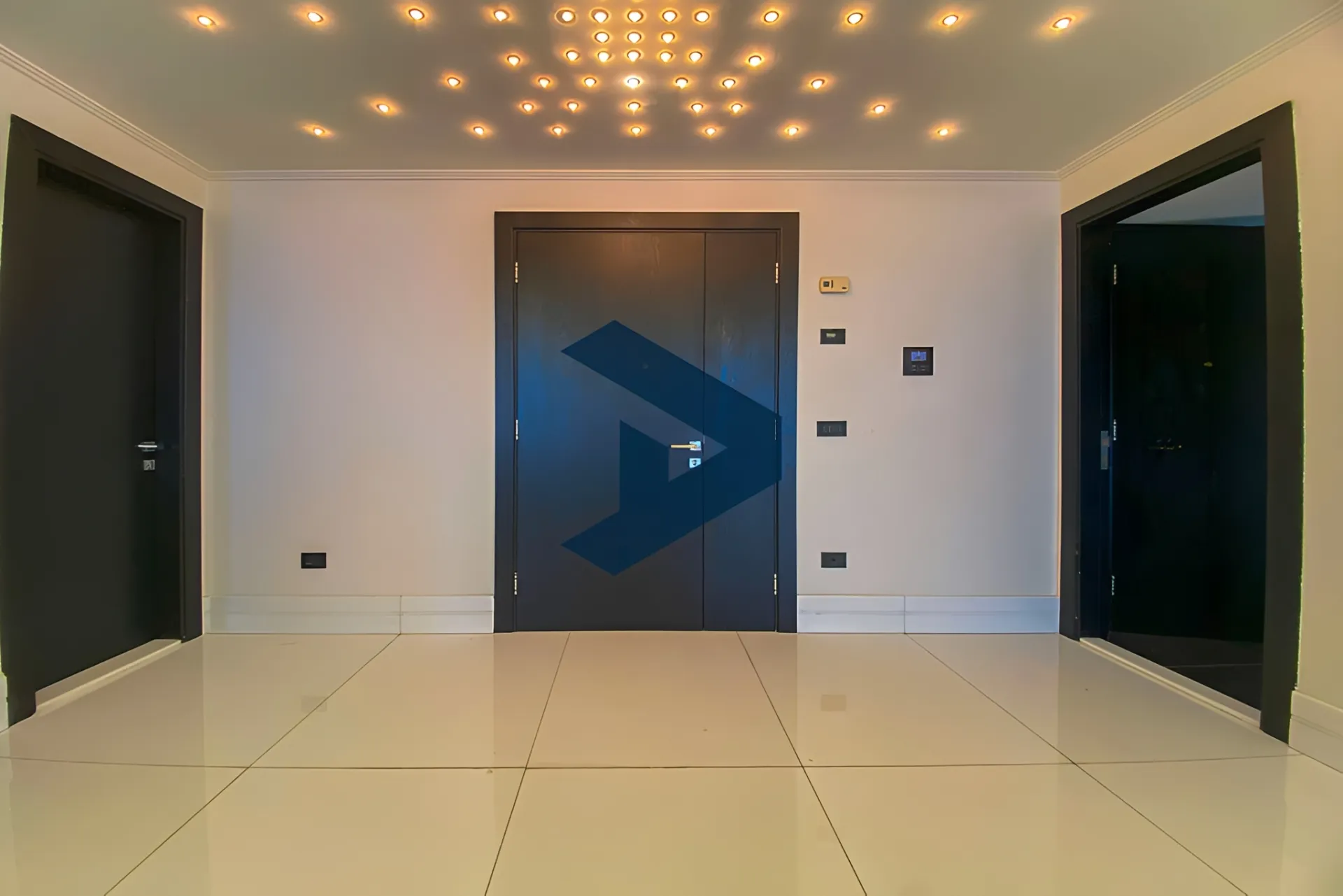 Apartment for sale in Ain Al Mraiseh, Beirut, Lebanon - 4 bed, 5 bath