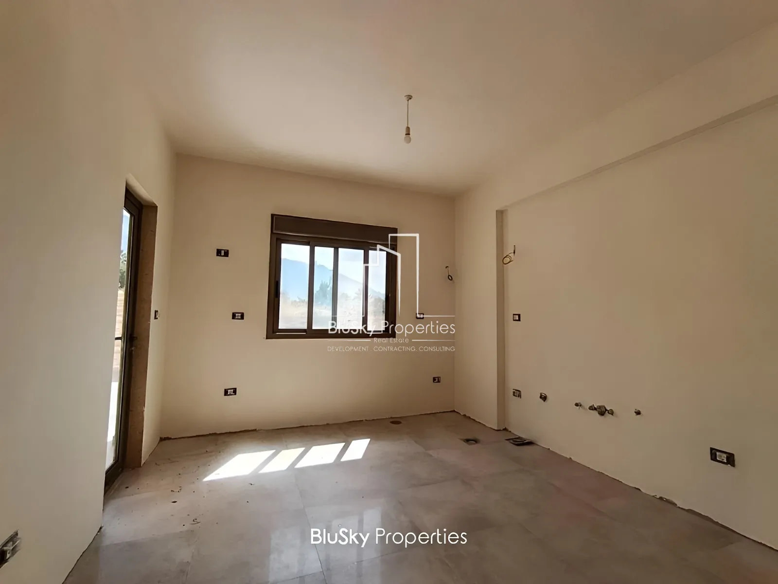 Apartment for Sale in Kfarhbeb - 3 bed, 4 bath