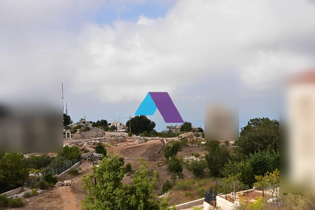 Land for Sale in Aachqout