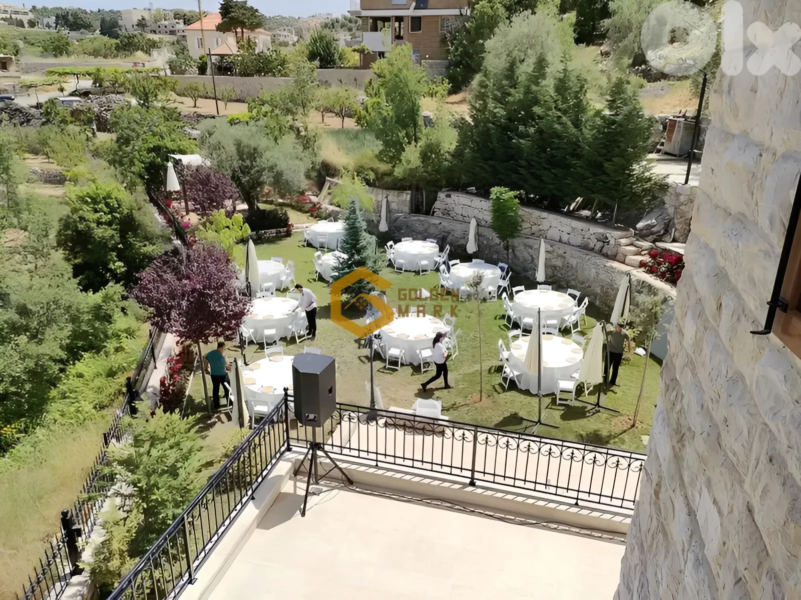 Triplex for Sale in Mechmech - 3 bed, 3 bath