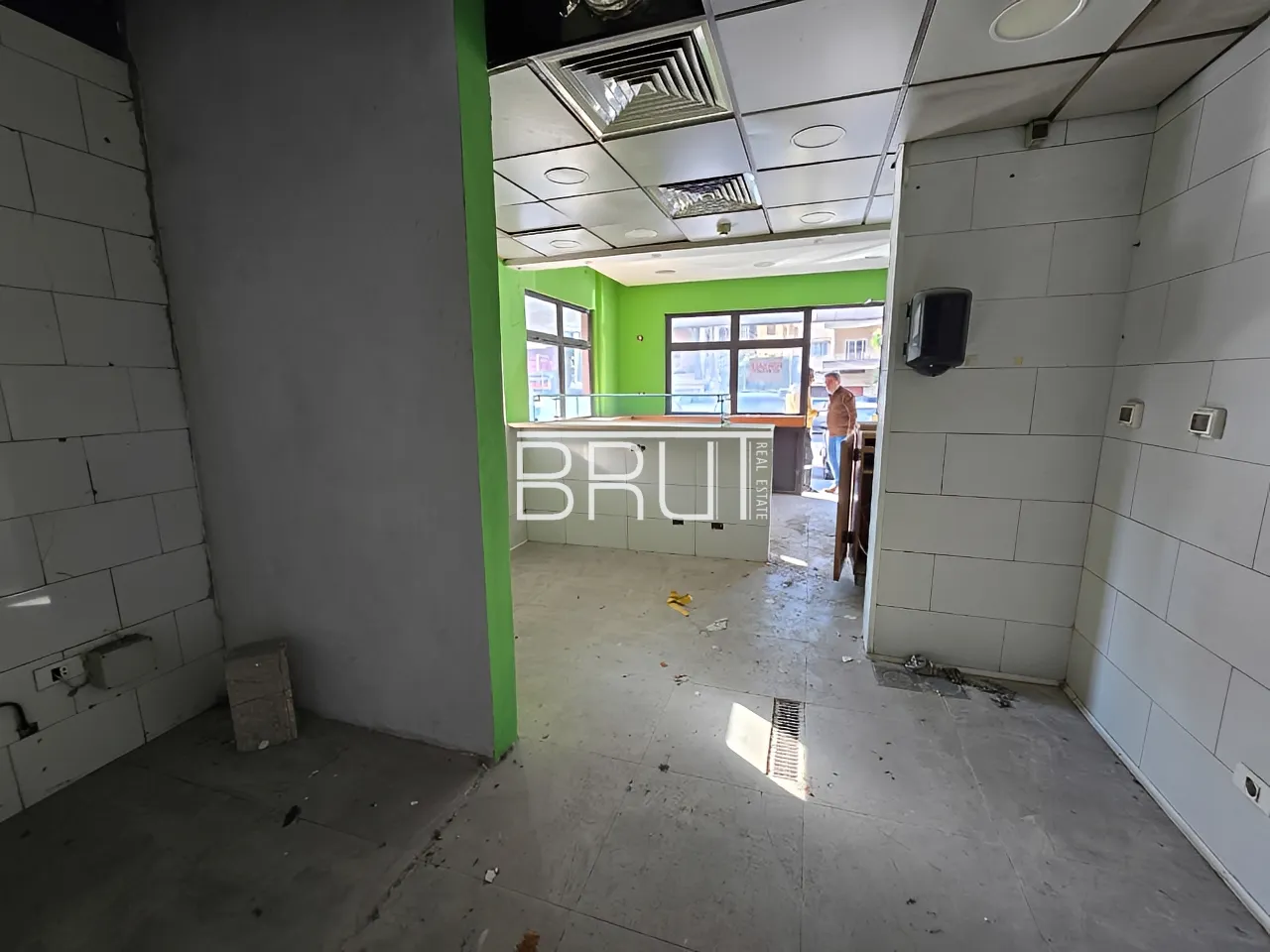 Shop For Sale in Sarba