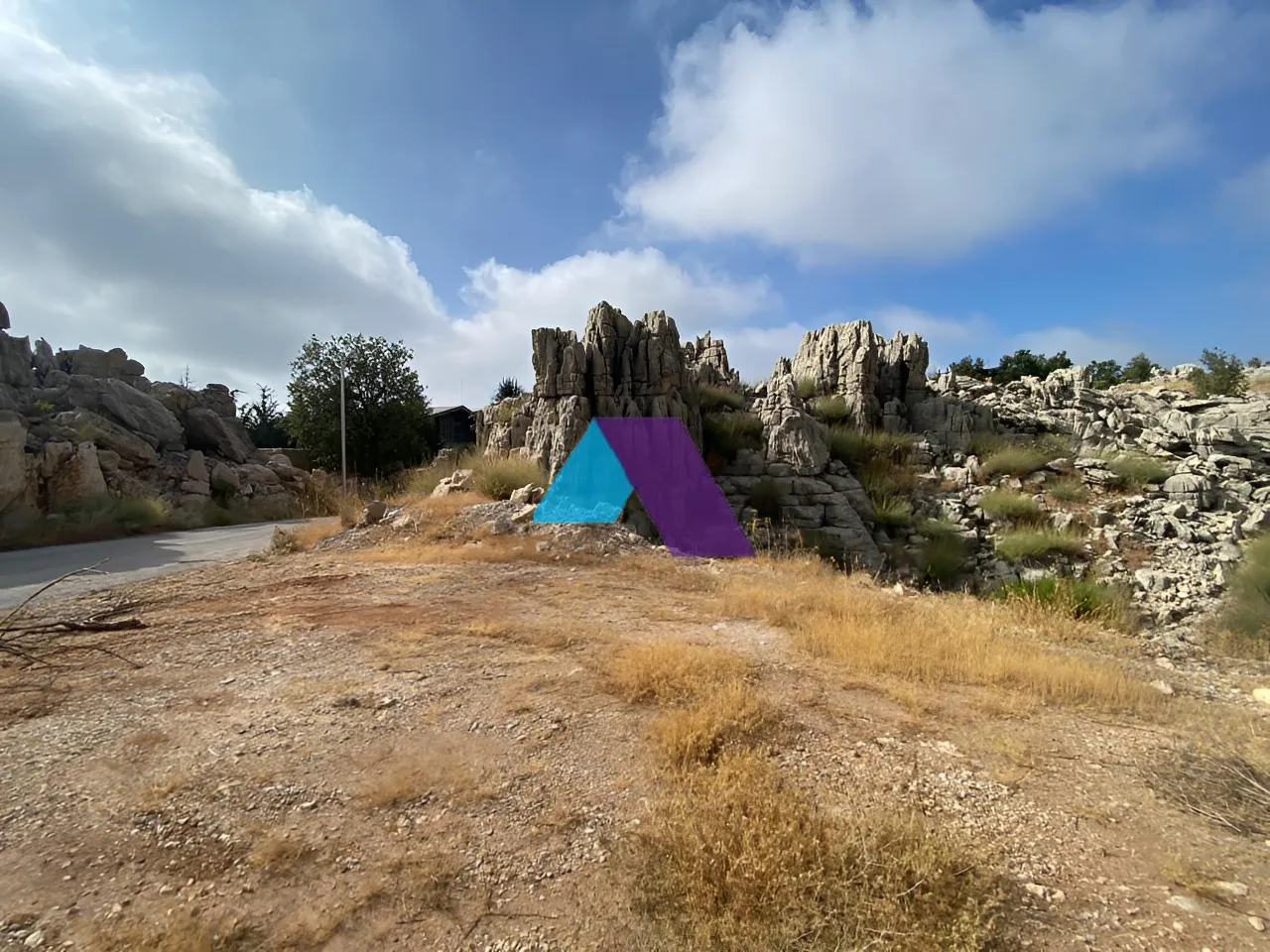 Land for Sale in Faqra