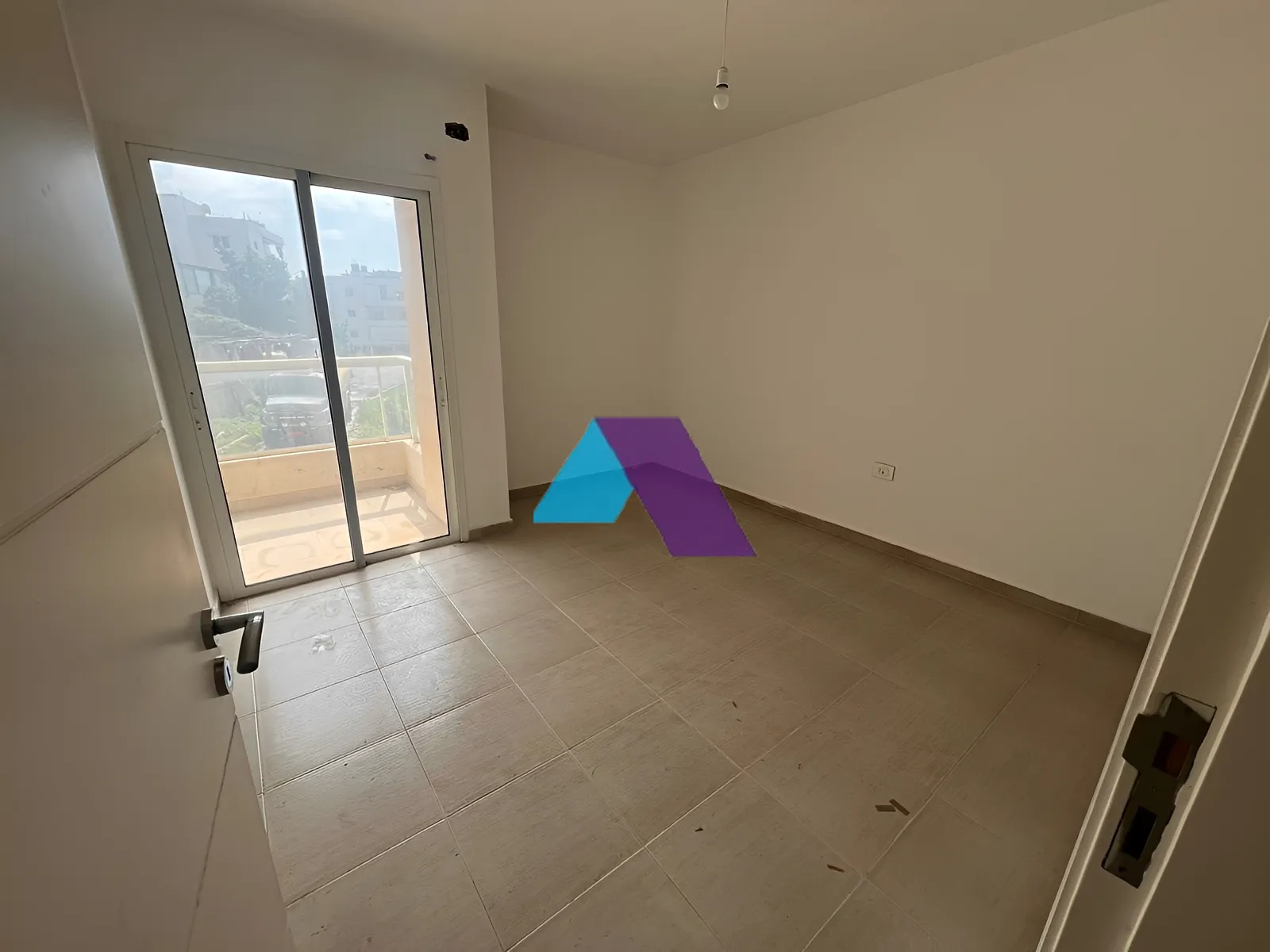 Apartment for Sale in Adma w Dafnah - 3 bed, 3 bath