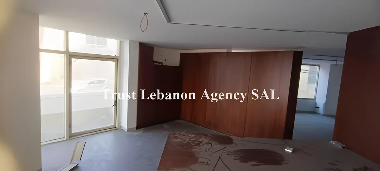 Commercial Property For Rent in Metn, Dbayeh
