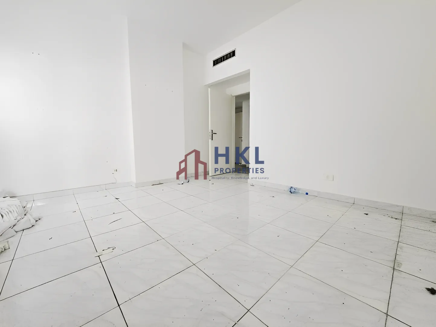 Apartment for Rent in Verdun, Bayrut, Lebanon - 3 bed, 4 bath