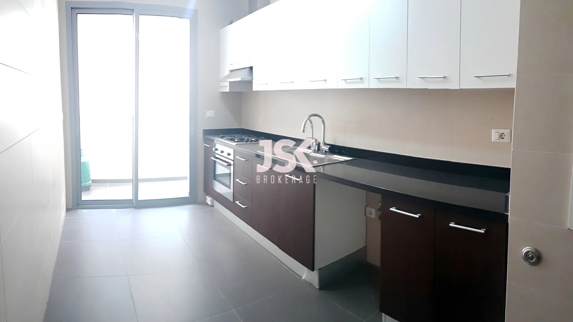 Apartment for Sale in Sioufi