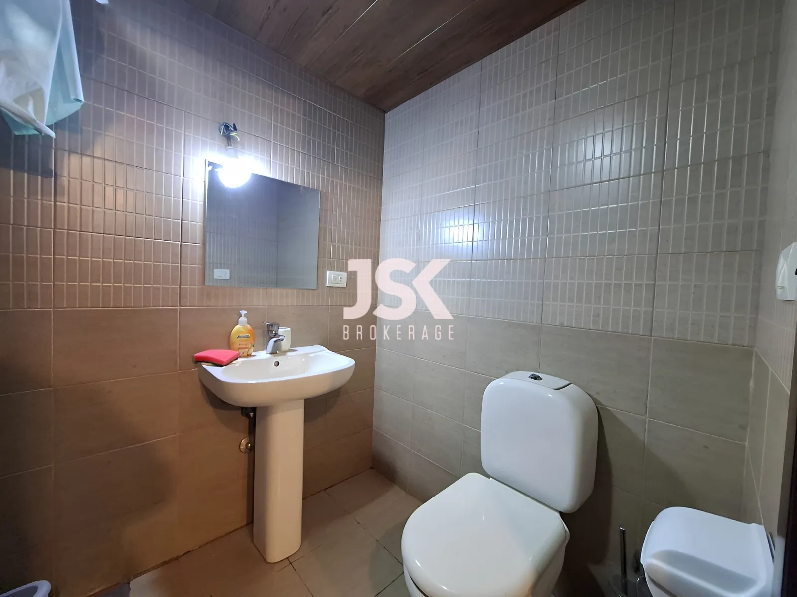 Chalet for Sale in Zaarour