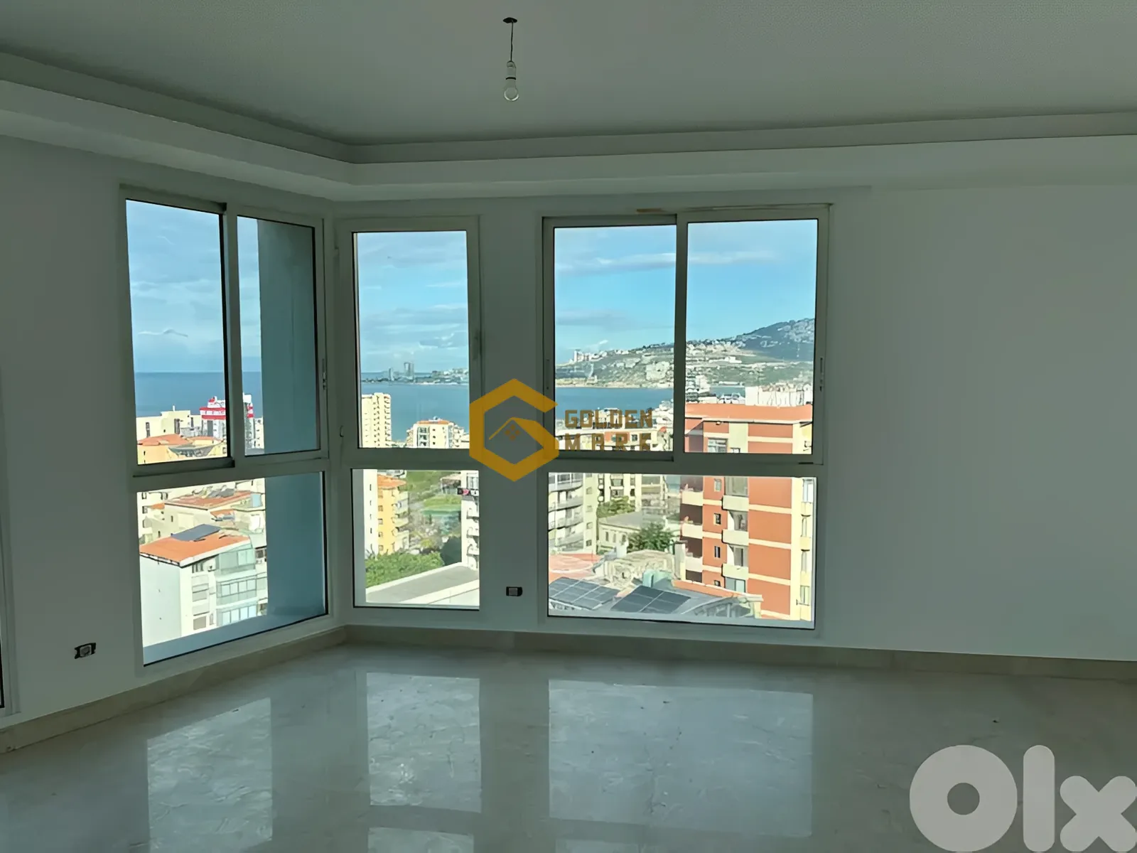 Apartment for Sale in Haret Sakher - 5 bed, 5 bath