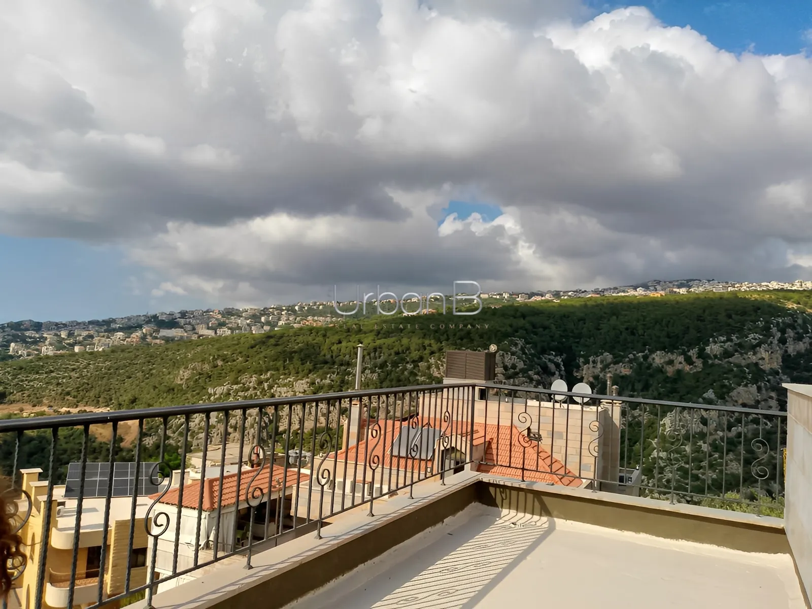 Duplex in Qornet el hamra, lebanon