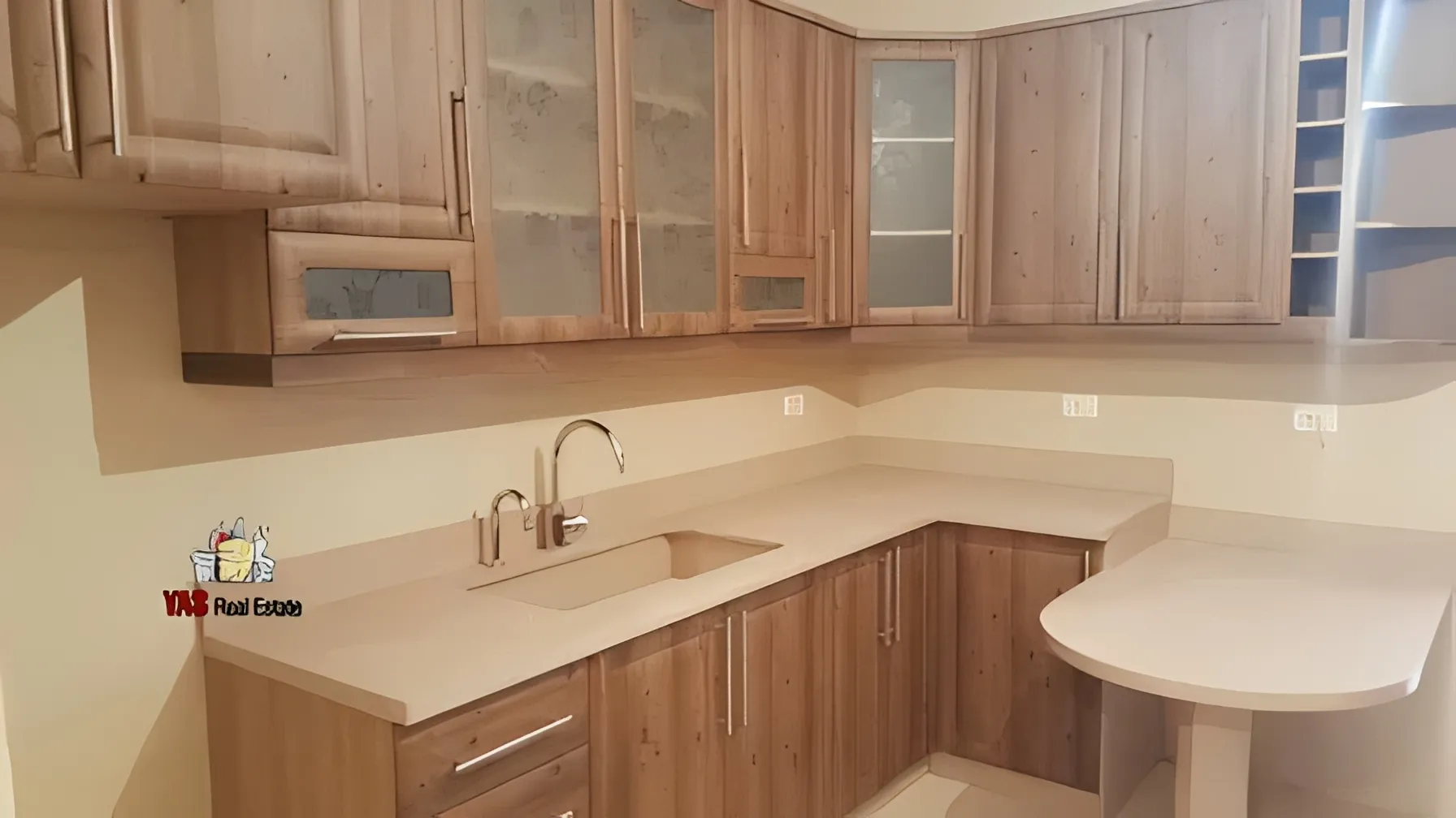 Apartment for Sale in Ballouneh - 3 bed, 4 bath