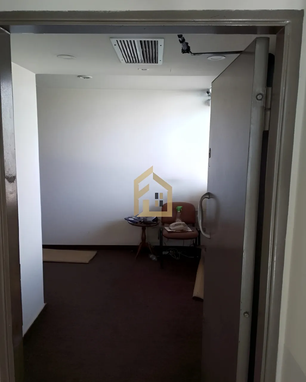 Office for rent in Daoura, Lebanon