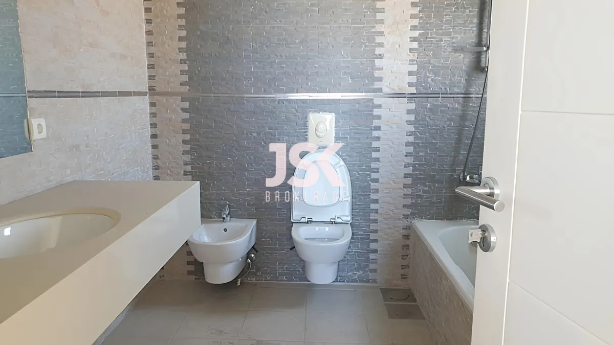 Apartment for Sale in Clemenceau, Bayrut, Lebanon