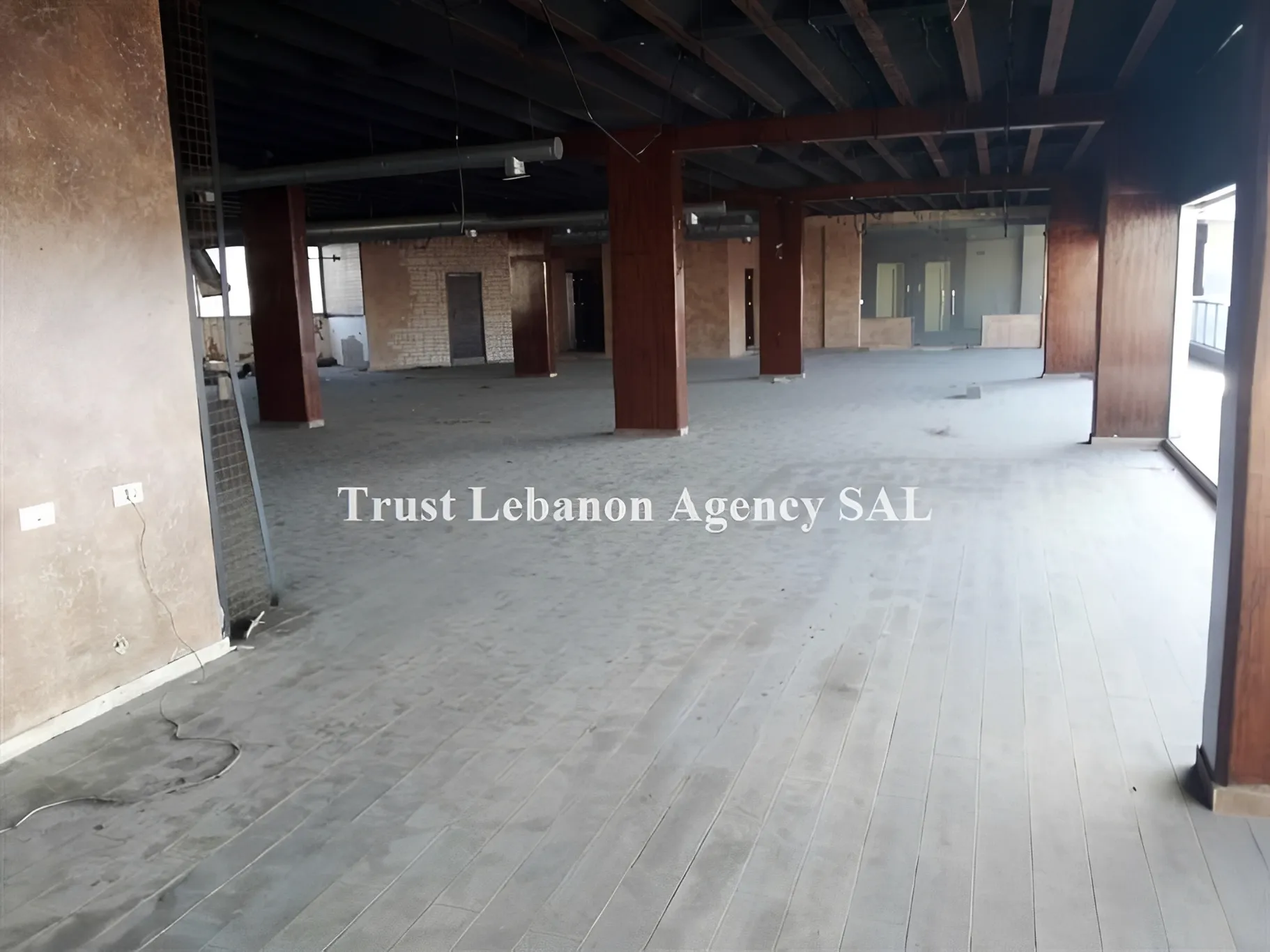 Commercial Property For Rent in Kfarchima