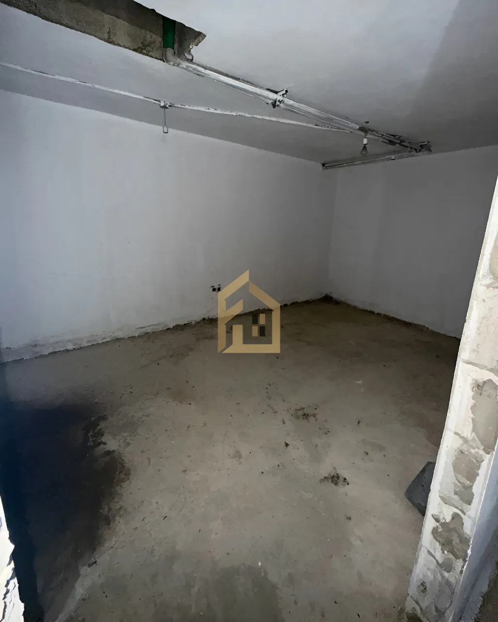 Warehouse for rent in Ashqout, Lebanon