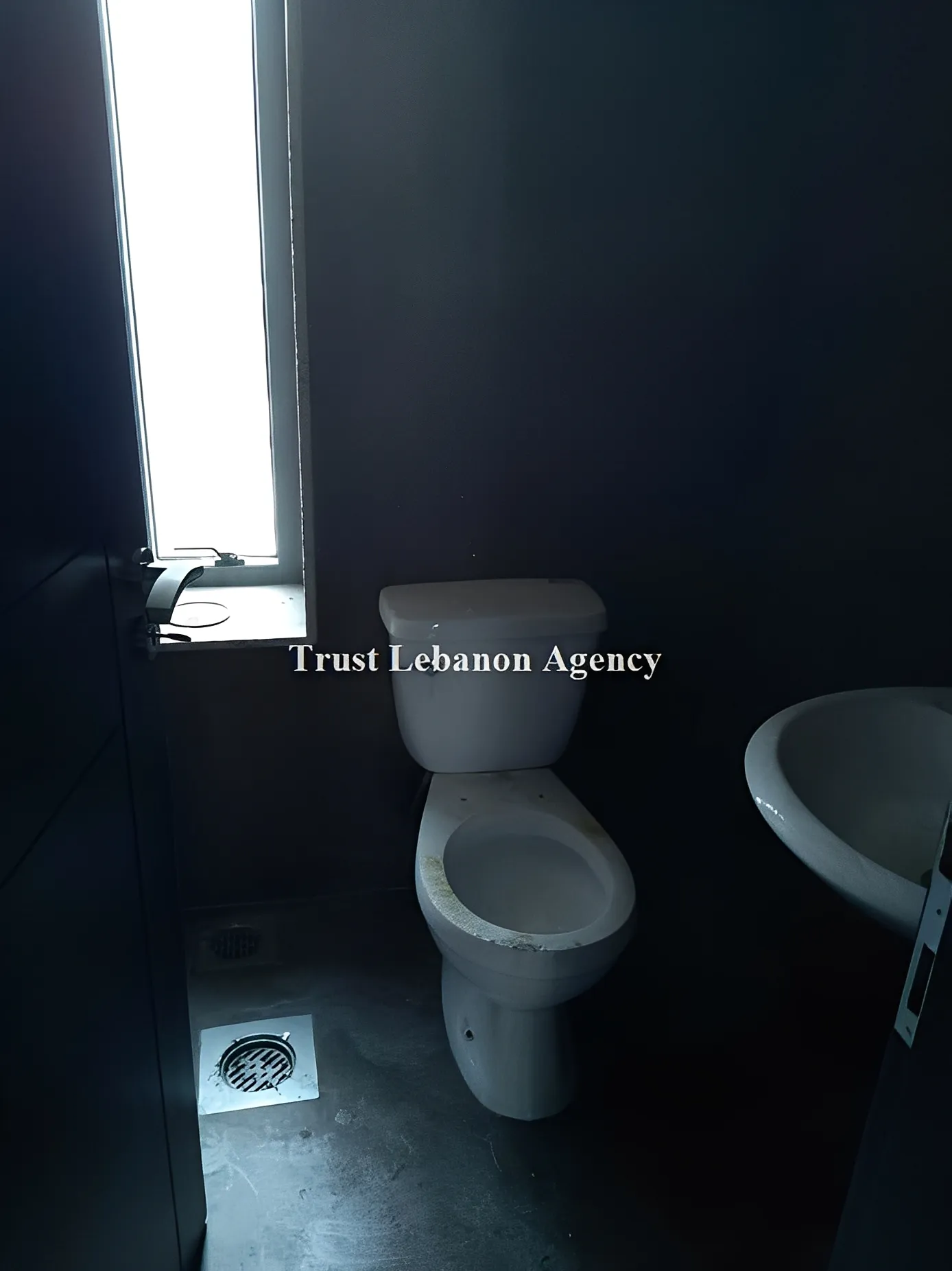 Office for rent in Metn, Sid El Bauchrieh