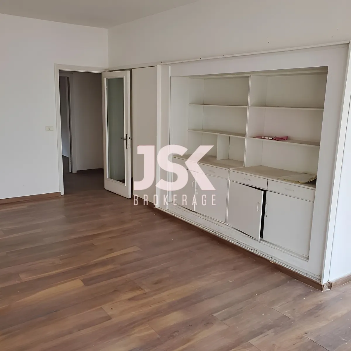 Office for rent in Clemenceau, Ras Beirut