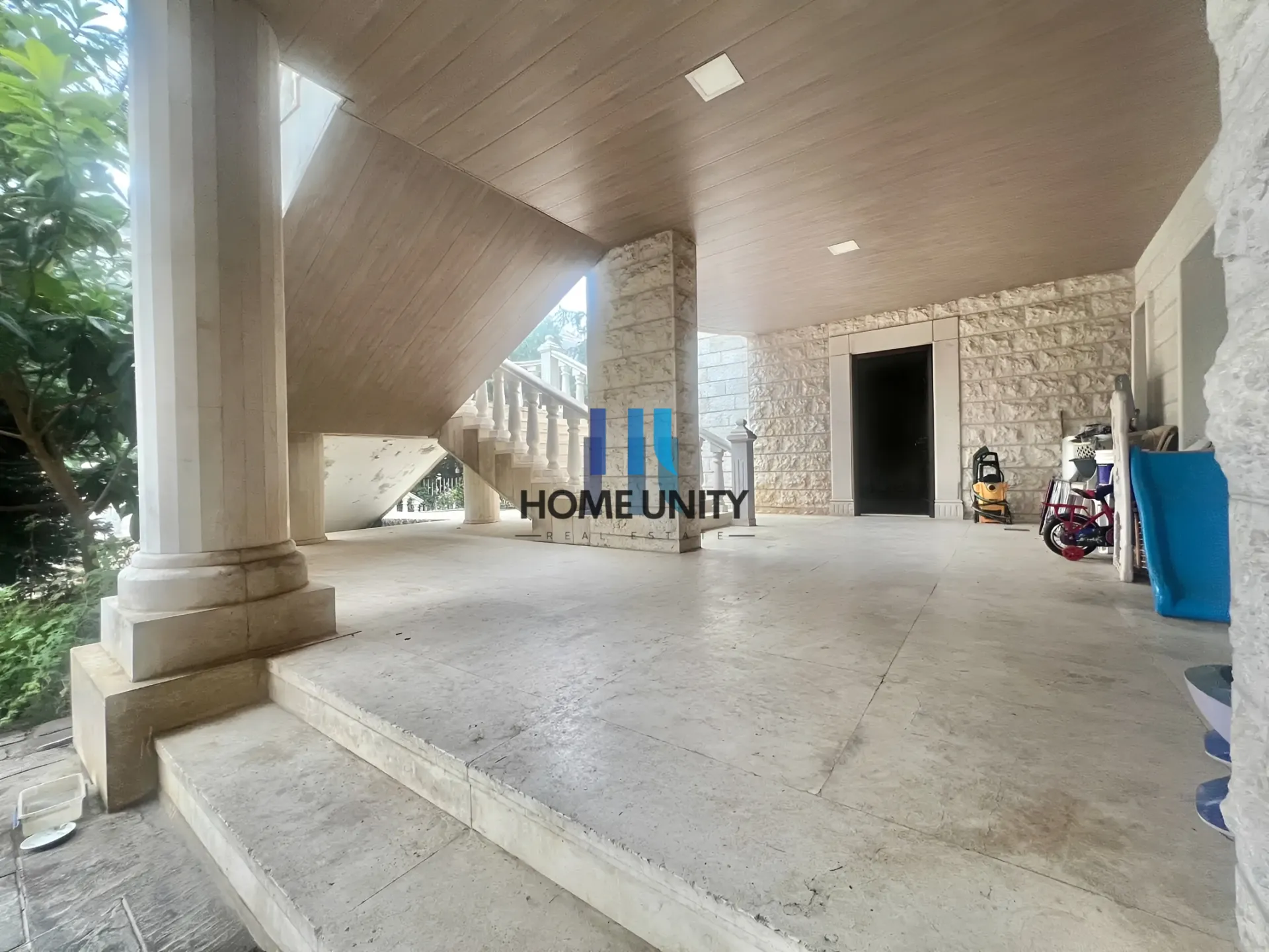 Villa for Sale in Aley