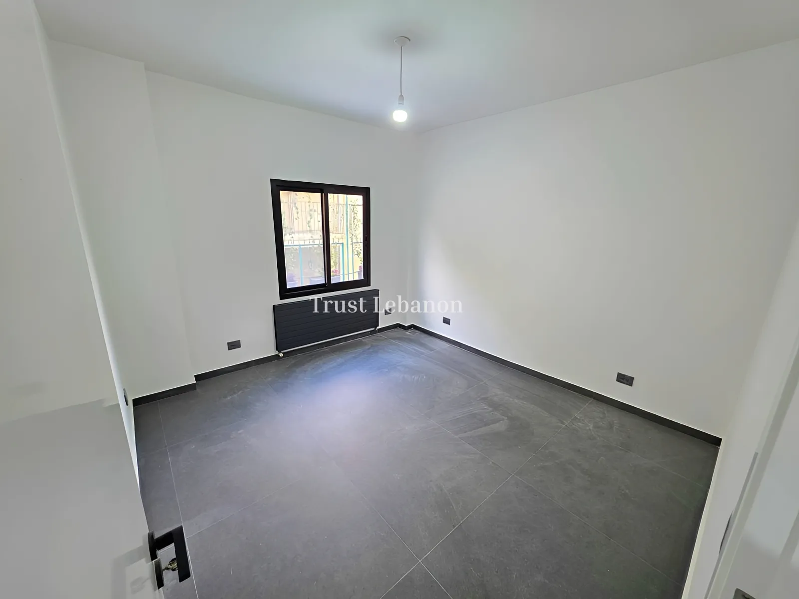 Office for rent in Antelias, Lebanon