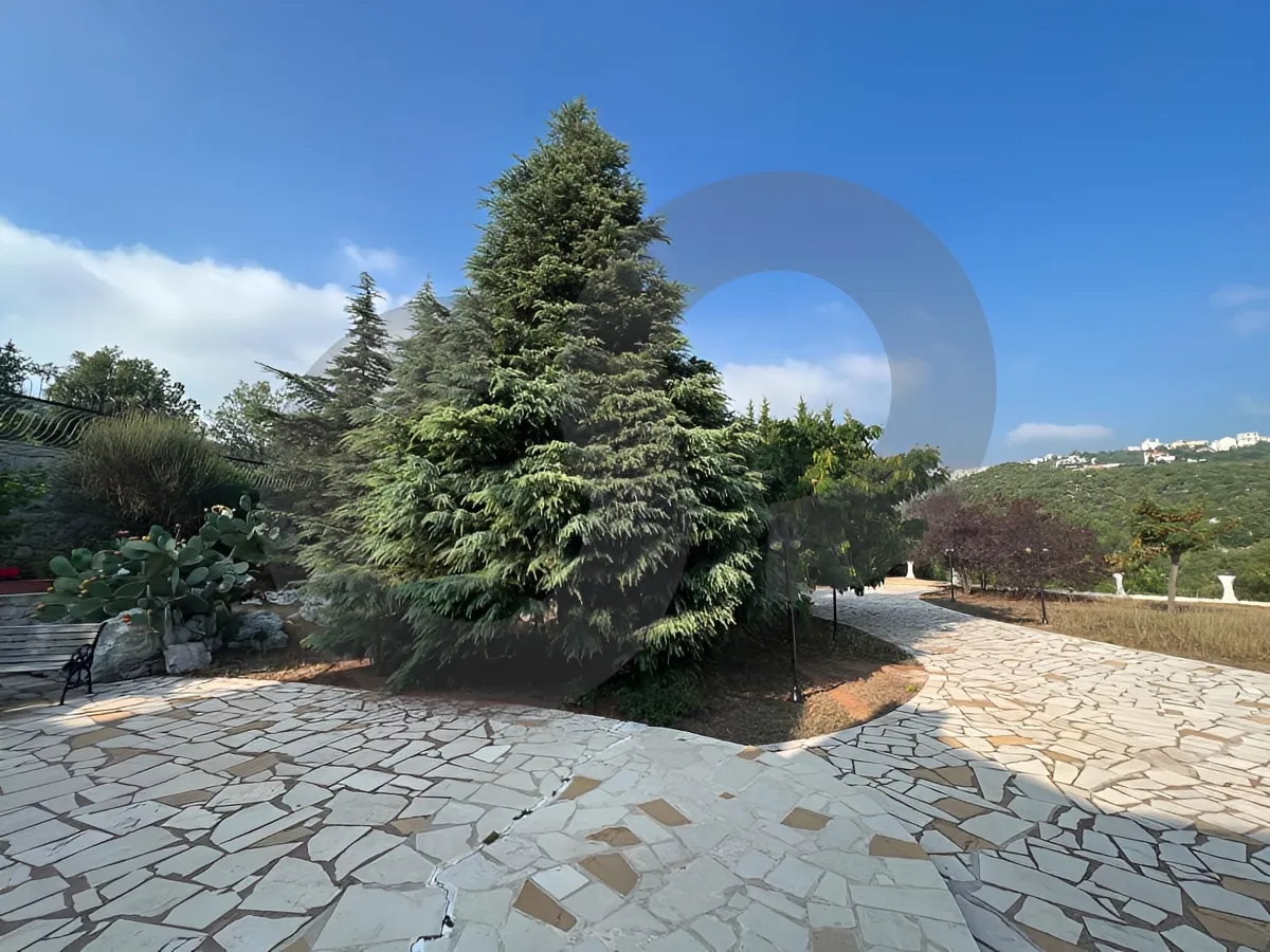 Villa for Sale in Ajaltoun, Lebanon - 5 bed, 5 bath