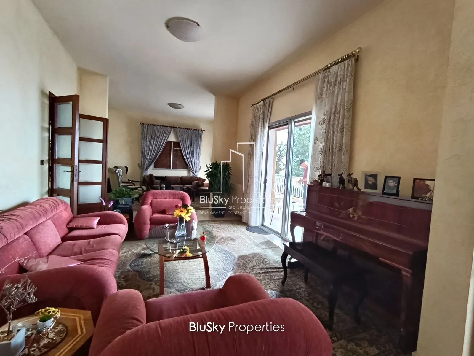 Building for Sale in Kfour