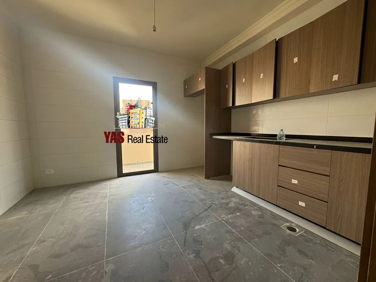 Apartment for Sale in Adonis