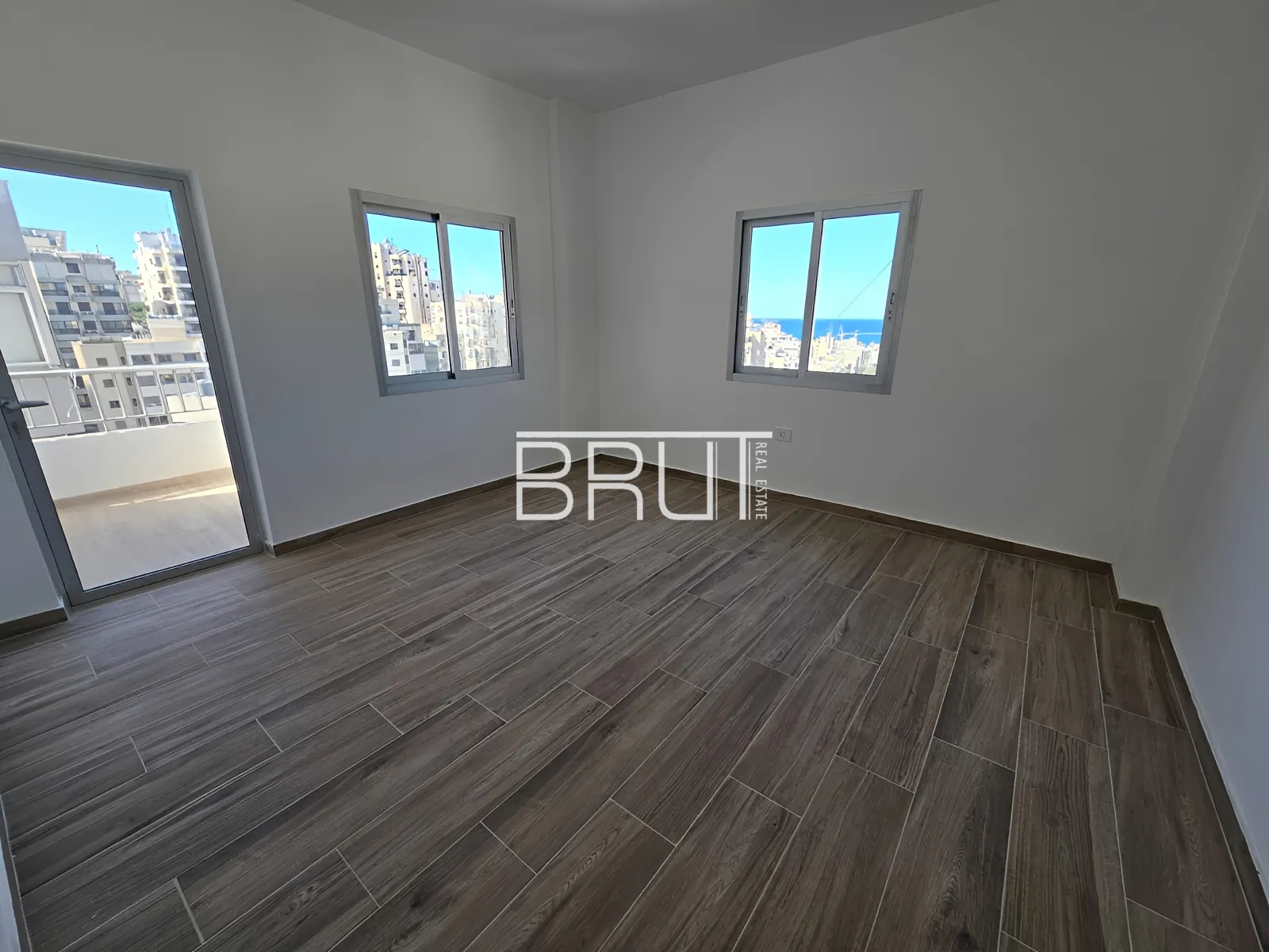 Apartment for Sale in Zouk Mikael