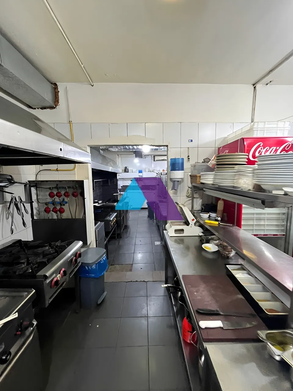 Restaurant for rent in Badaro