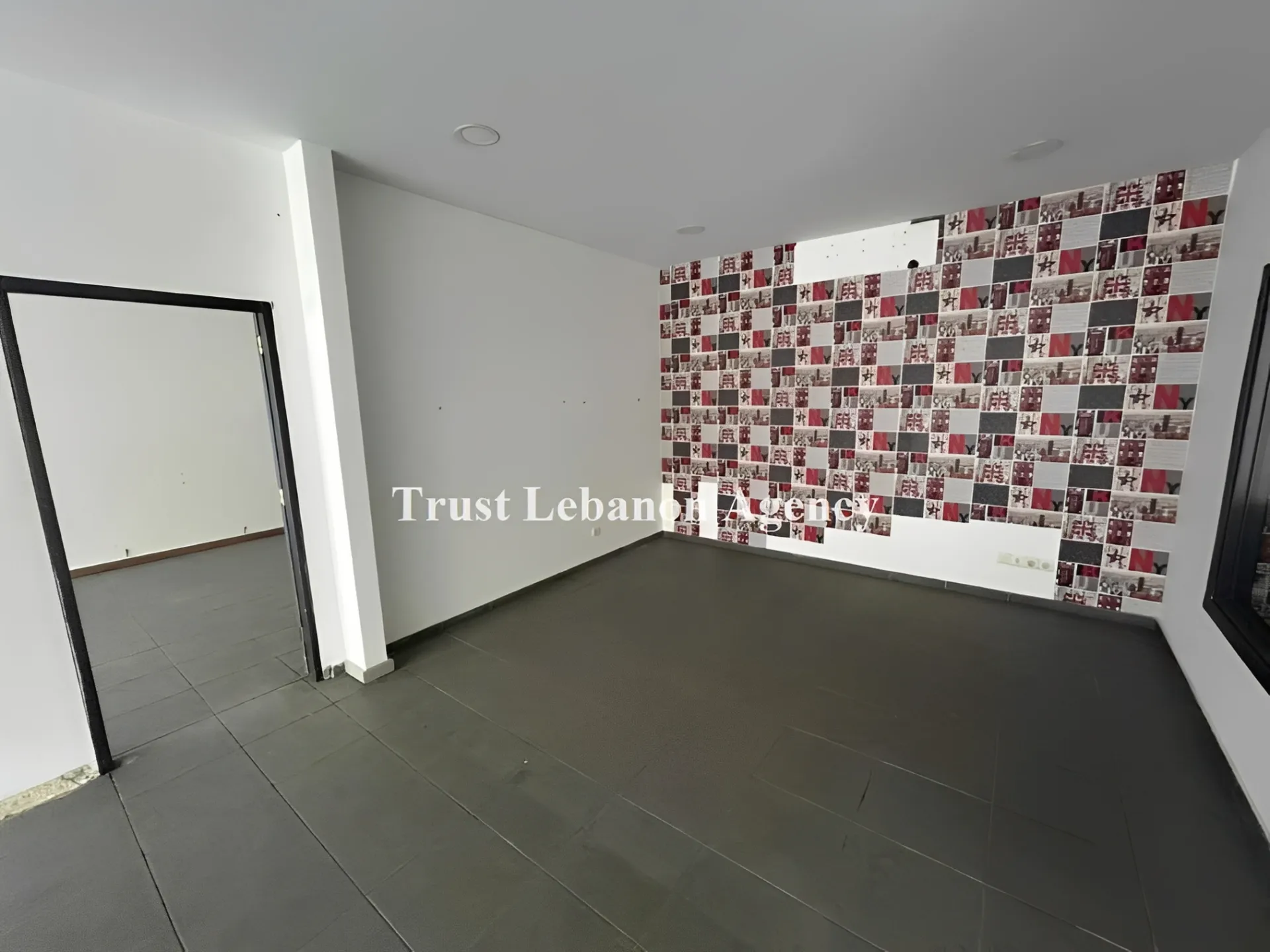 Commercial Property For Rent in Keserwan, Adonis