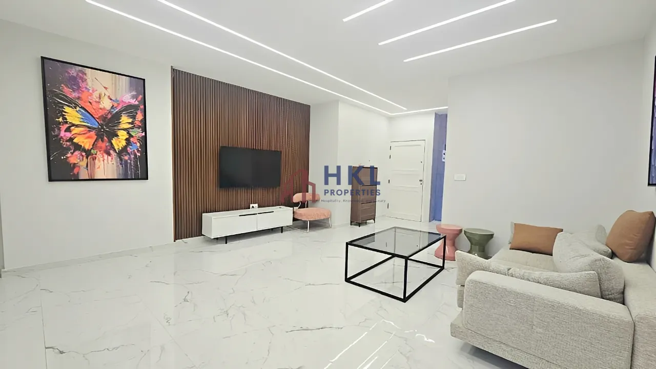 Apartment for rent in Kraytem, Beirut, Lebanon - 2 bed, 2 bath