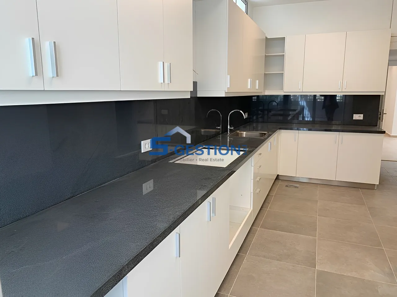Apartment for Rent in Achrafieh