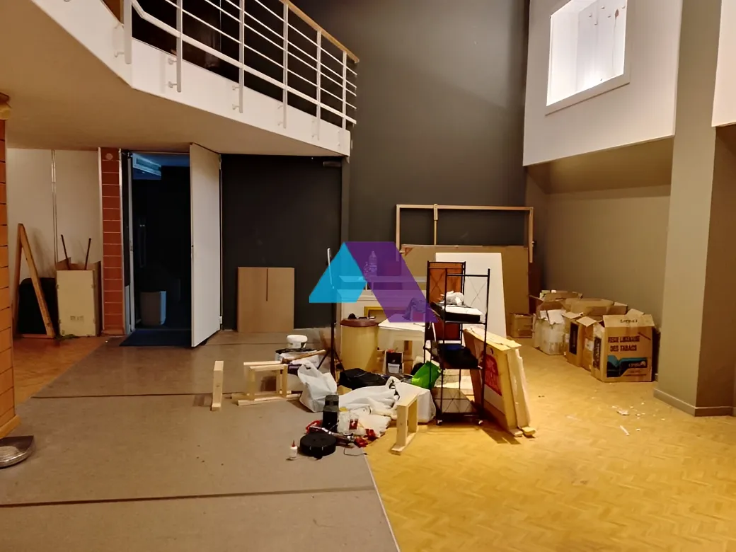 Office for rent in Jounieh