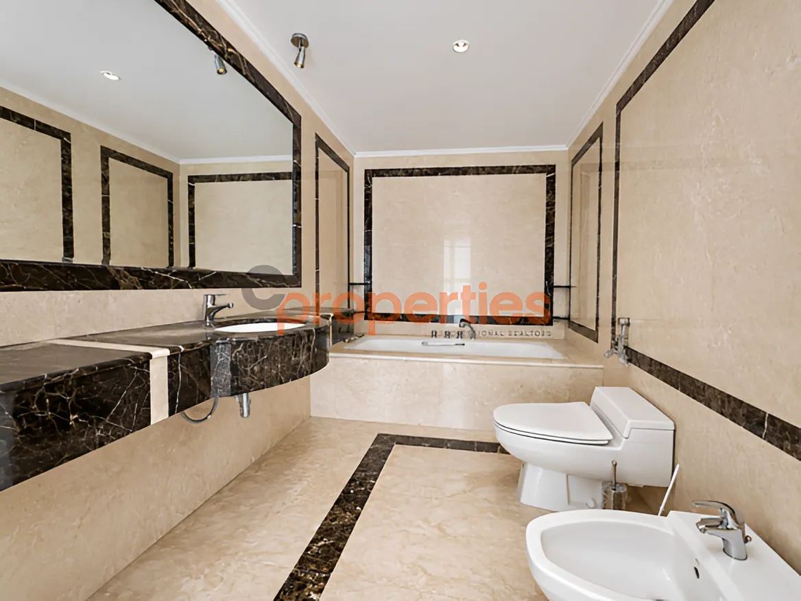 Apartment for sale in Ramleh Al Bayda, Beirut, Lebanon