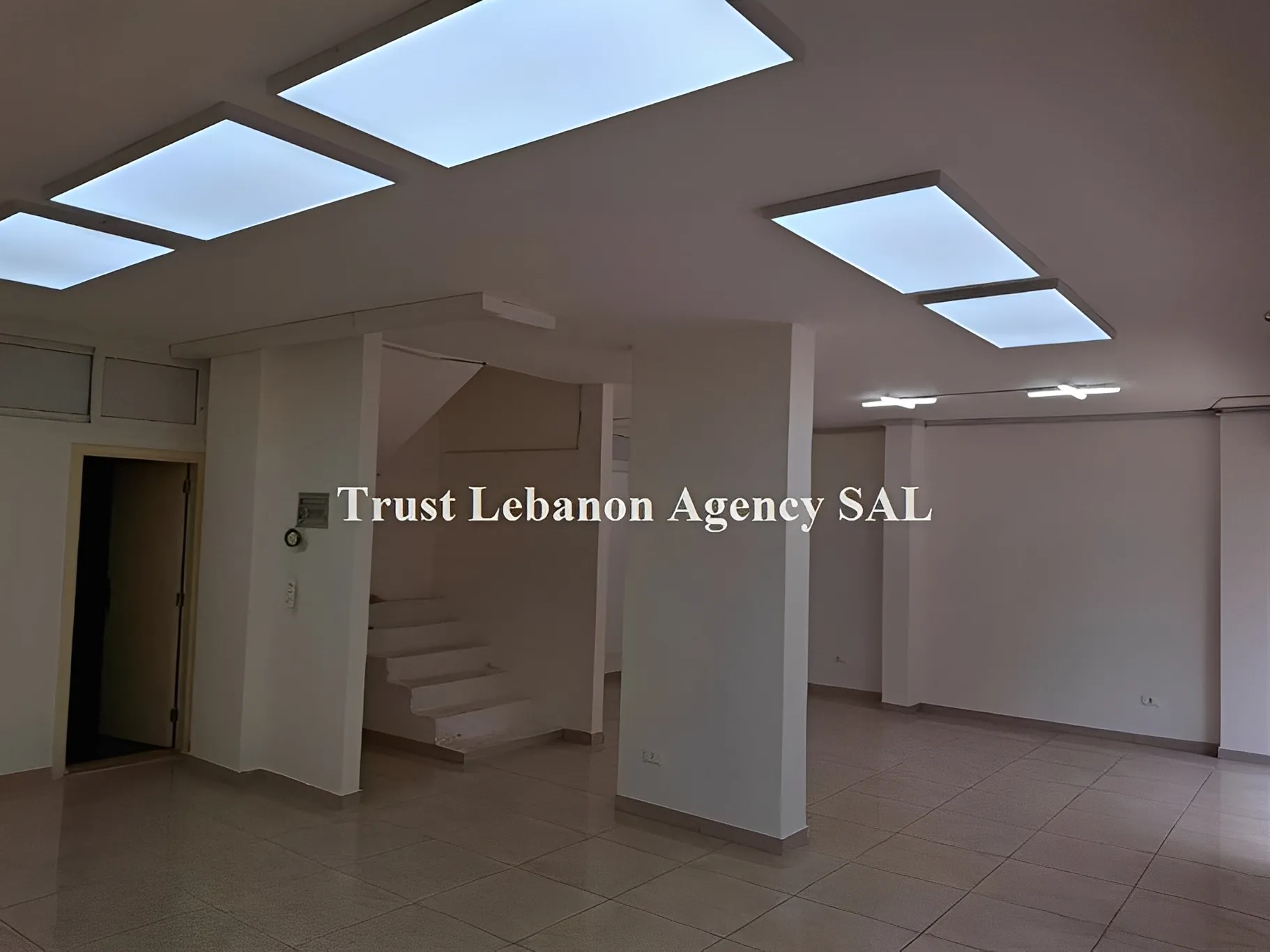 Shop for rent in Metn, Ayroun