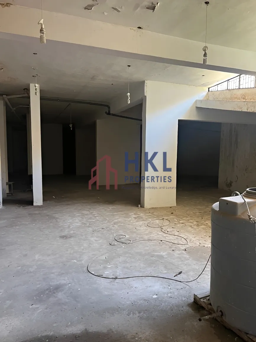 Warehouse for sale in Chouaifet El Aamroussieh