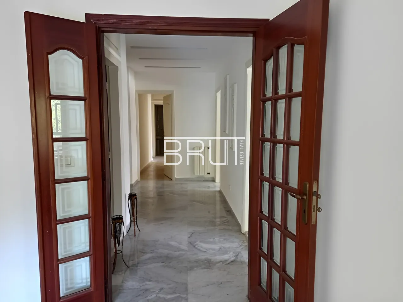 Apartment for Sale in Ballouneh