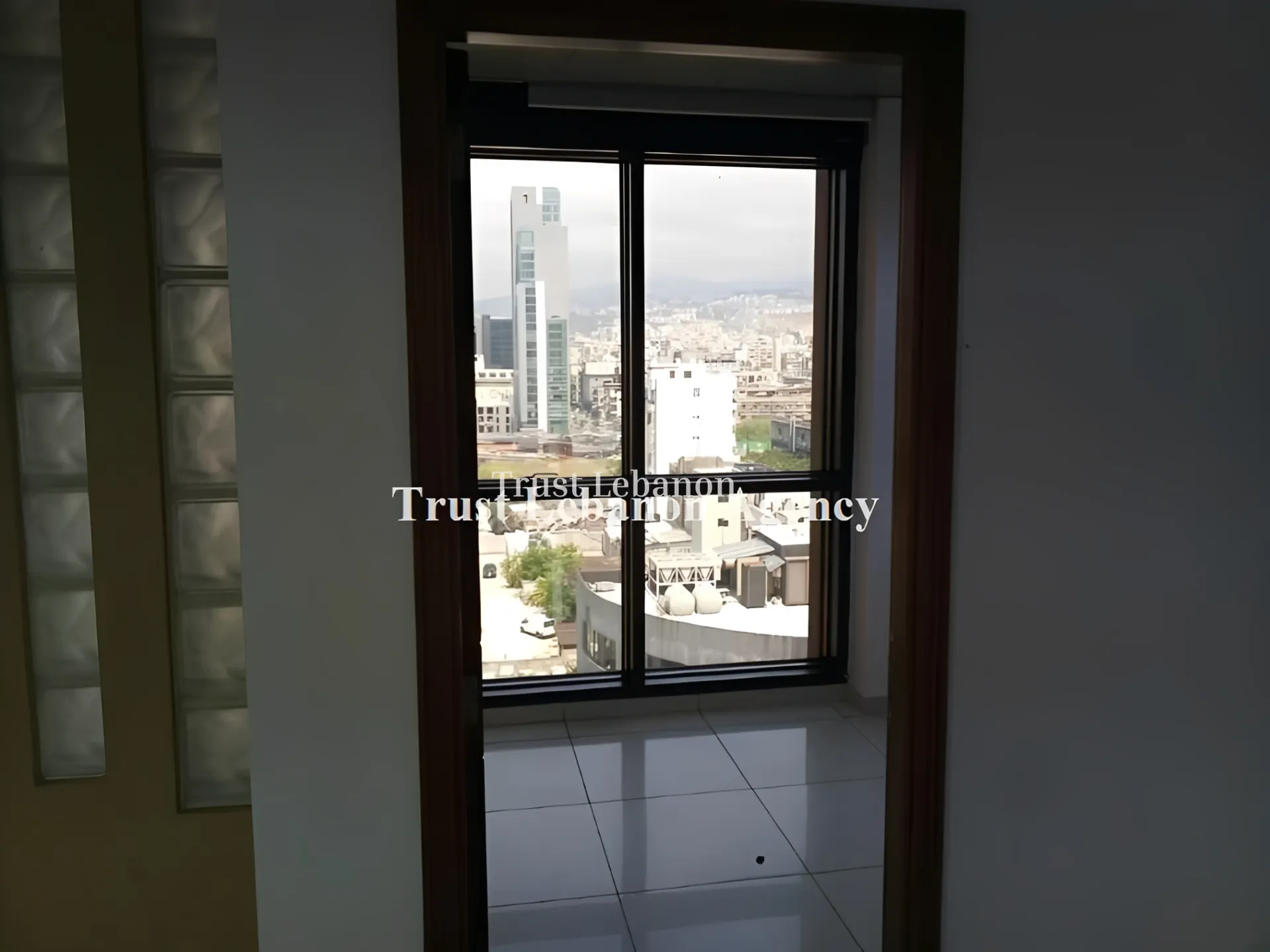 Office for rent in Dekwaneh, Lebanon