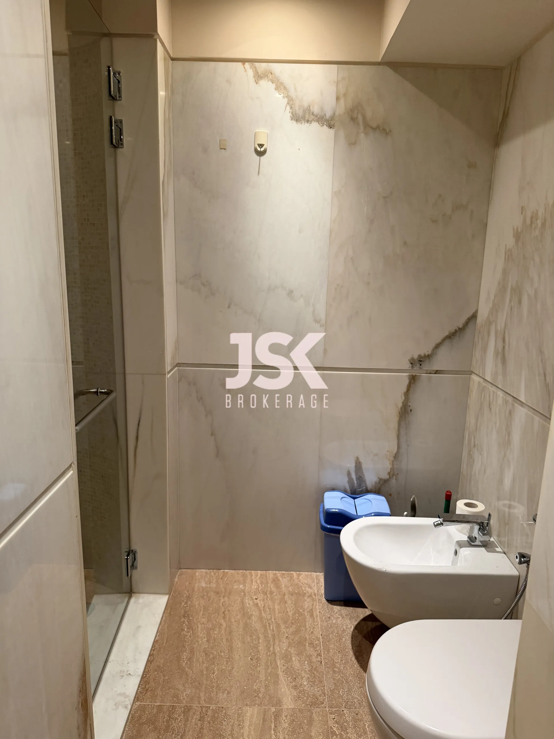 Apartment for Rent in Ras Al Naba'a