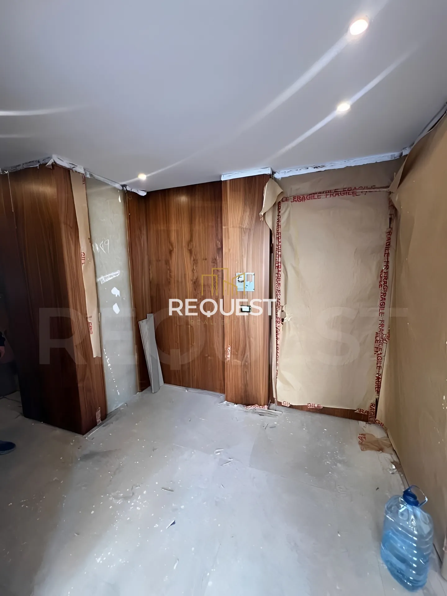 Apartment for sale in Sakiet el janzeer, beirut, lebanon - 3 bed, 4.0 bath
