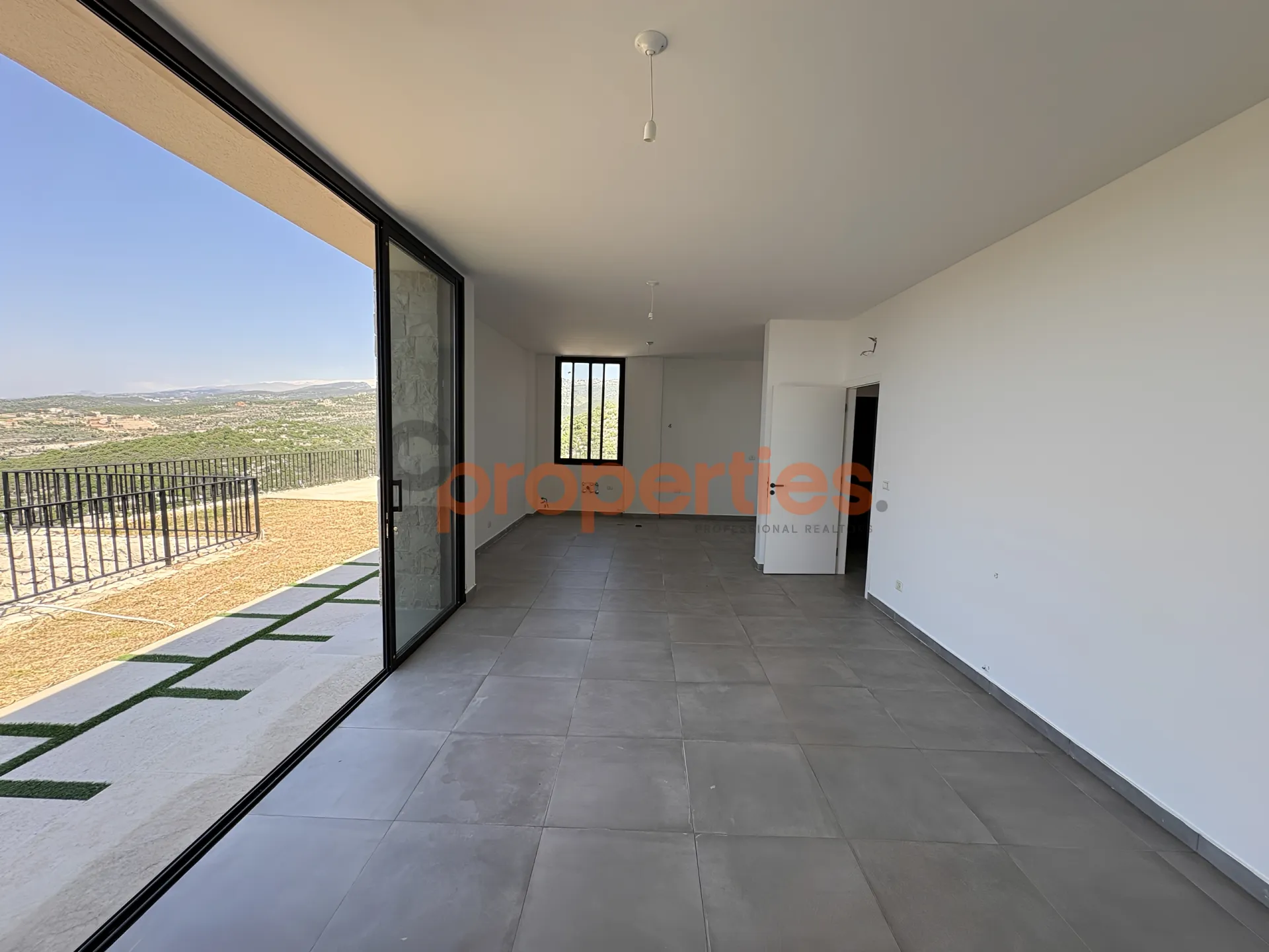 Villa for sale in Mahmerch, Lebanon - 3 bed, 1.5 bath