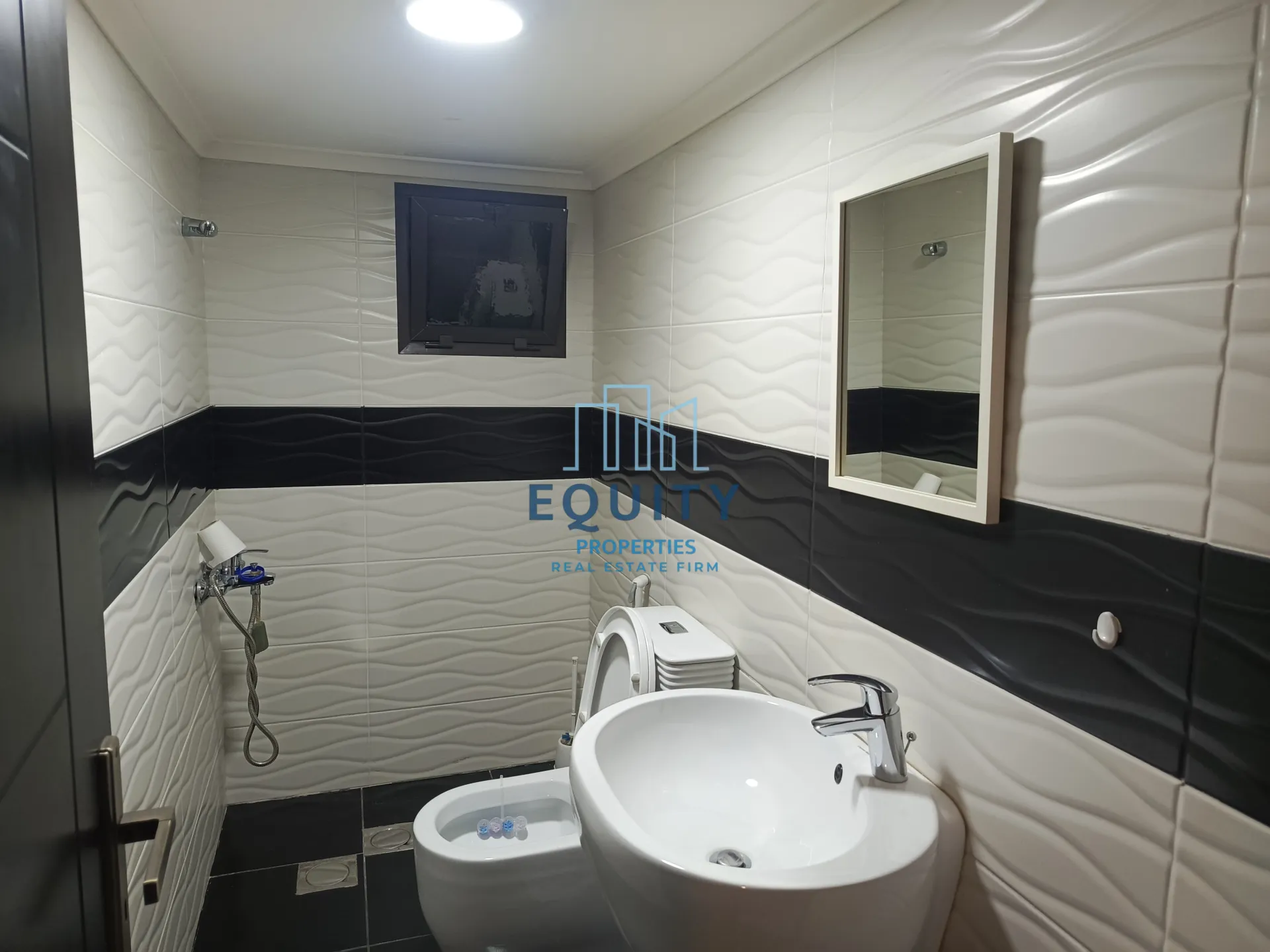 Apartment for rent in Chekka
