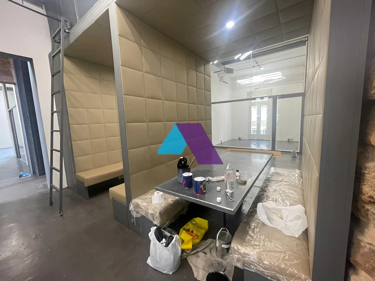 Office for rent in Saifi Village