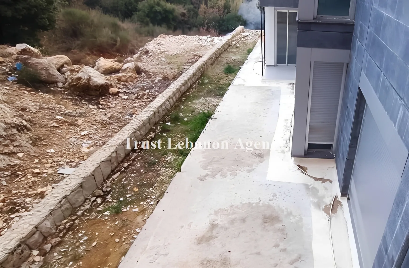Apartment for Sale in Metn Ain El Kharroubeh Lebanon - 2 bed, 3 bath