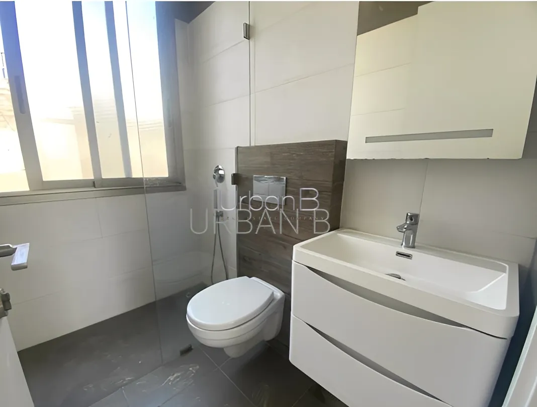 Apartment for Sale in Alfred Naccash, Bayrut, Lebanon